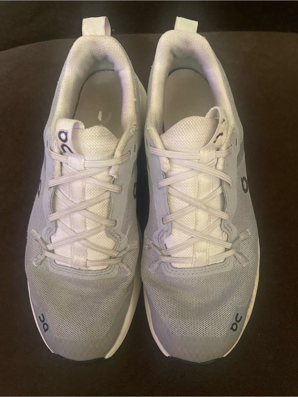 On running  3 1/2 Youth Shoes